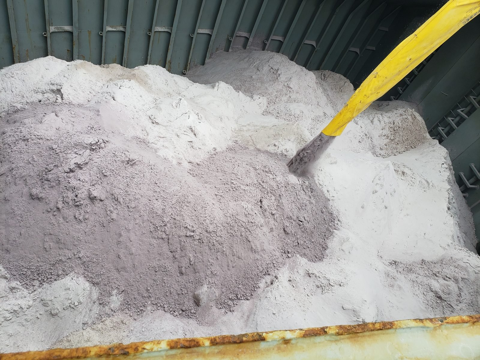 Acid-grade fluorspar being loaded
