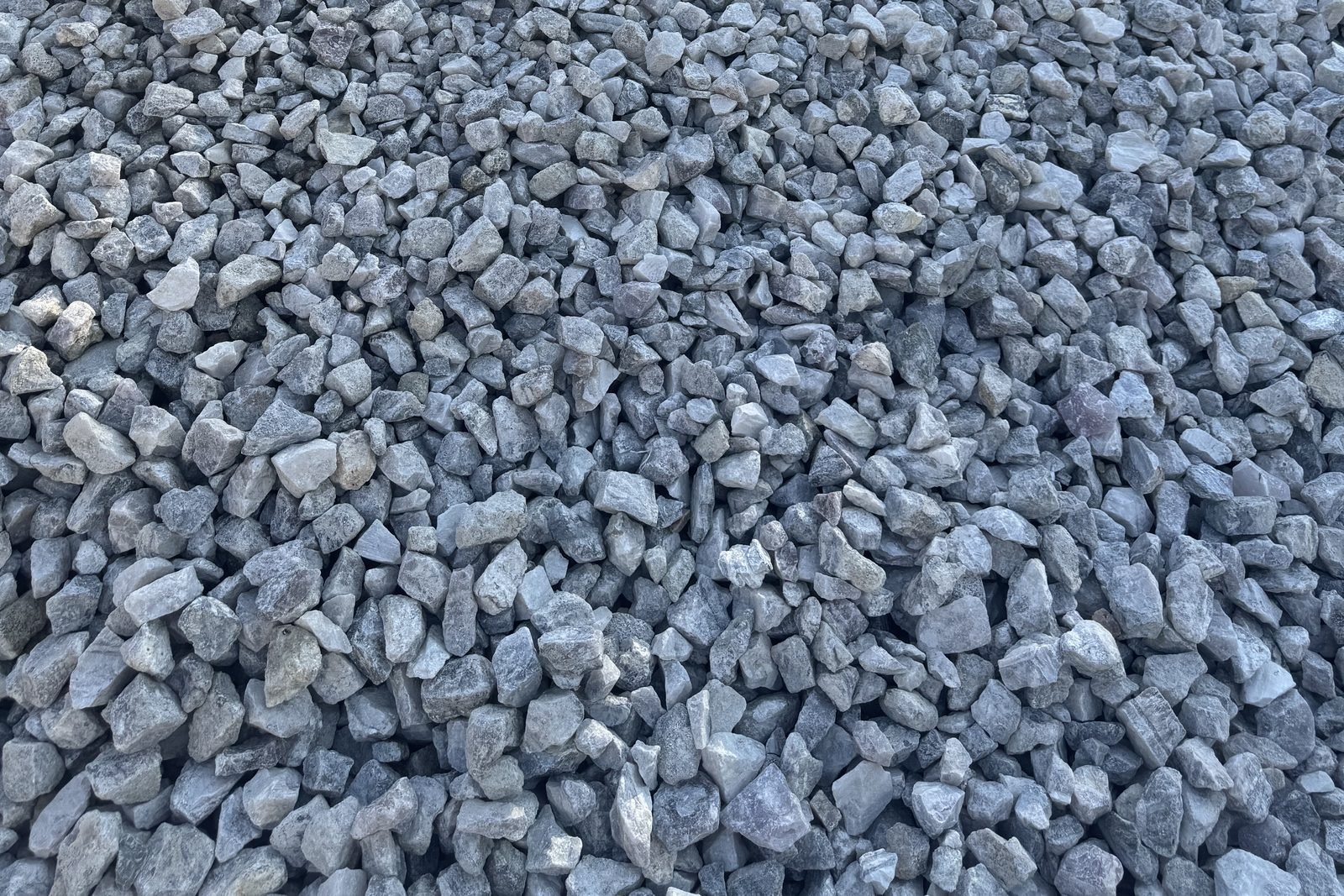 Metallurgical-grade fluorspar lumps